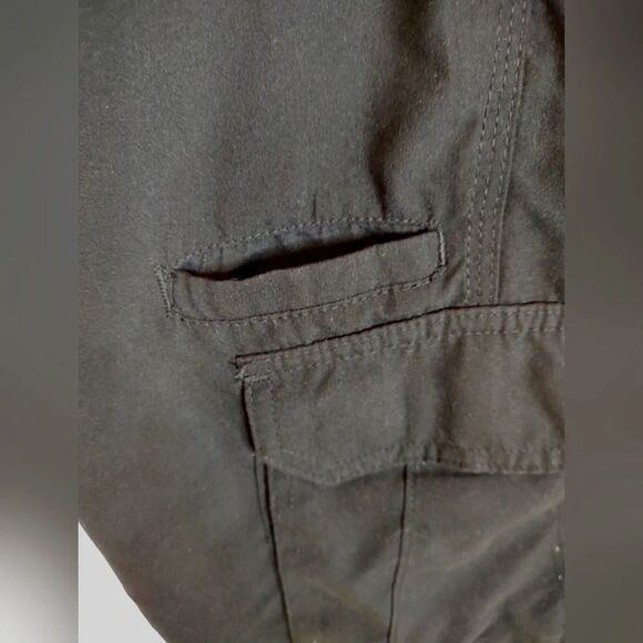 Burnside Black Cargo Shorts size Waist 34 - Picture 12 of 16